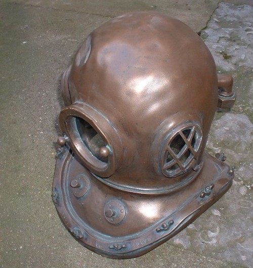 scaphandrier casque taille réelle