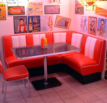 Aménagement décors banquettes restaurant Diner fifties